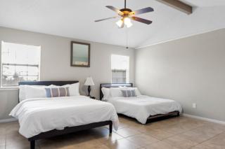 Cozy Retreat near DFW & Stadium/Game Room - 1