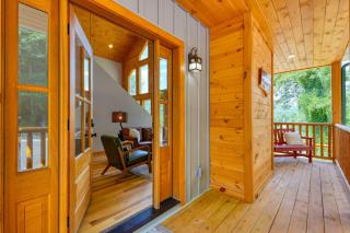 Hot Tub Game Room Views Near Downtown Gatlinburg Perfect Too by AvantStay - 2