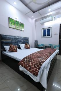 Mahadev P Guest House - 1