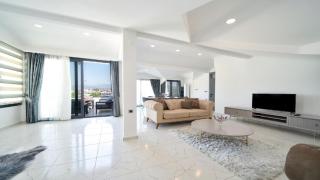 Private Villa with Pool in Fethiye, Close to the Coastal Walkway, in the Center - 8