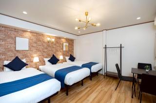 Bridge Stay Tengachaya - Hotel Quality, Direct to Kansai Airport , 6-min Walk from Midosuji , Sakaisuji Lines , Sleeps 3 to 4 Guests - 3