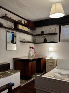 Vintage Studio - Great for Travelers in Transit - 6