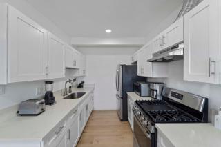 Your home away from home - Norwalk 2B1B - 4