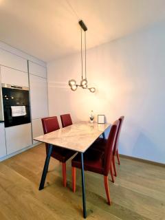 Downtown New Apartment Free Parking - 3