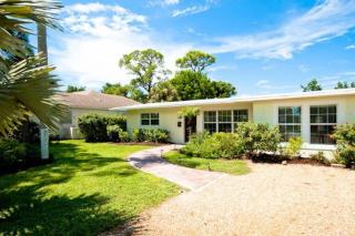 Gorgeous private Pool! Walk to Stunning Beach -os - 9