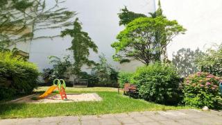 roofs of Berlin with Lift and Netflix - 5