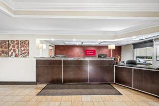 Red Roof Inn PLUS Henderson - 2