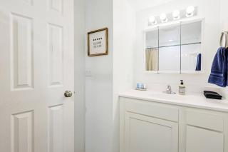 Chic 1BR Near University - Maryville - 3