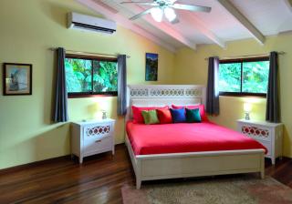 Lovely Tropical Ensuite Bedroom - Pool AC Hot Water - 8