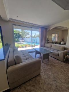 Villa spacieuse avec piscine proche aéroport Mohamed V - 0