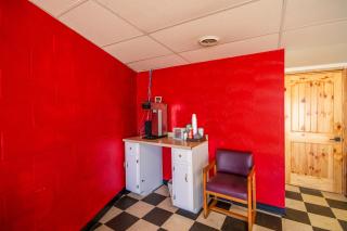 OYO Crossroads Inn - - 2