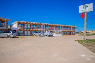 OYO Crossroads Inn - 7