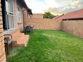 The Reeds Private Garden House - Centurion - 0