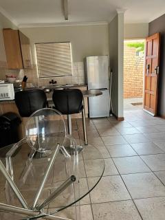 The Reeds Private Garden House - Centurion - 9
