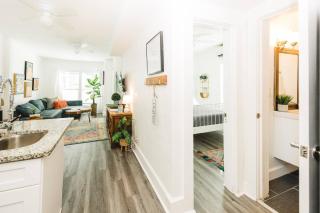 Stay Inspired | Cozy Artist Loft, Walkable & Artsy - 1