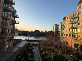 Modern Riverside Gem - Londra - 9