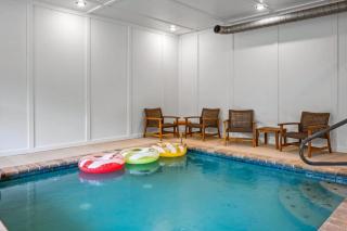 Mountain Family Retreat - Pool - Hot Tub - Games - Sevierville - 8
