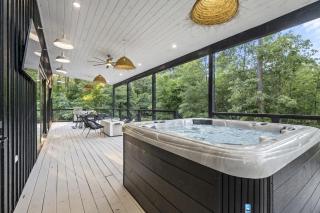 Modern Design - Fireplaces - Hot Tub - 6