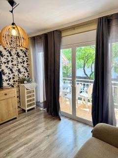 APARTBEACH SAYONARA 125 Climatizado y Piscina - 1