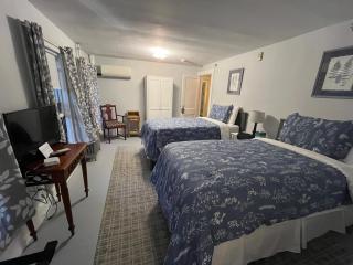 The Monadnock Inn - 8