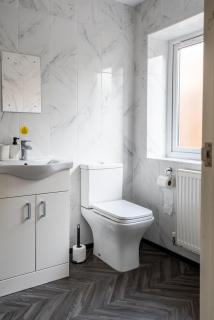 Sleek Luxe Room - Contractor and Holiday Stay - Coventry - 4