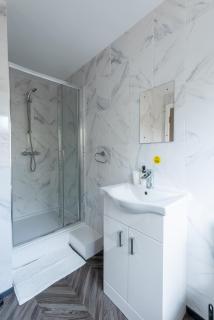Sleek Luxe Room - Contractor and Holiday Stay - Coventry - 1
