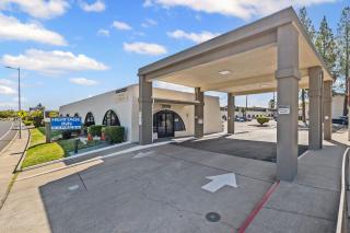 Heritage Inn Express Roseville - Roseville - 5