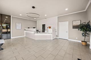 Heritage Inn Express Roseville - Roseville - 2