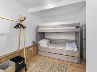 Beachfront holiday home near the market - 7