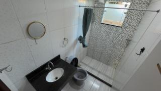 Duplex em Itaúna 4min da Praia que ocorre o WSL, 1min da pista de skate do LS, pracinha com parque infantil, quadra de futebol, tudo isso a 1 min da duplex, perto do comércio, wi-fi super rápido, estacionamento gratuito, monitoramento 24hrs - 6