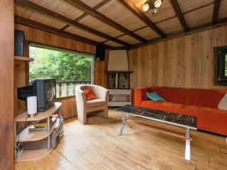 Maboge Cottage with Garden - - 2