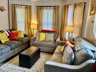 Cozy First Floor Apartment - 0