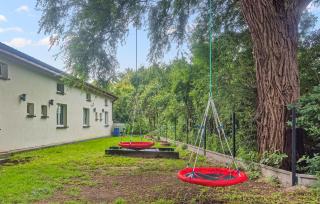 2 Bedroom Cozy Home In Sarbinowo - 2