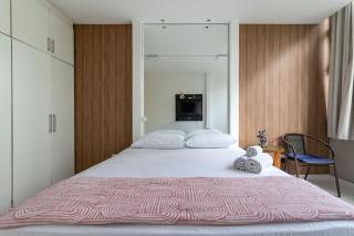 Charme e Luxo na Quadra da Praia de Copacabana - Siqueira Campos - 1