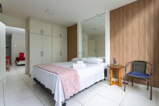 Charme e Luxo na Quadra da Praia de Copacabana - Siqueira Campos - 0