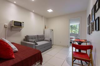 Charme e Luxo na Quadra da Praia de Copacabana - Siqueira Campos - 2