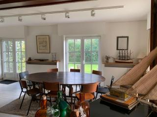 Charming Home w Garden - 8