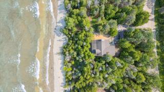 Stonewood - Private Shoreline Log Cabin - 8