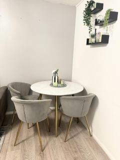 Homey Snug 2 Bed Flat Located In Wembley - 4