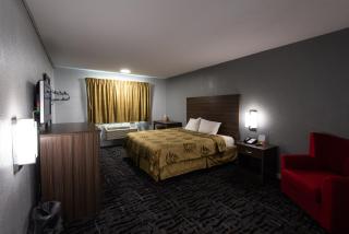 Regency Inn & Suites - 2