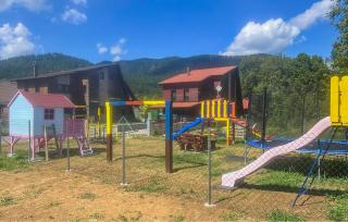 5 Bedroom Amazing Home In Jasenak - Jasenak - 8
