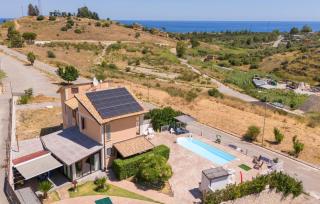 Gorgeous Home In Trabia - 9