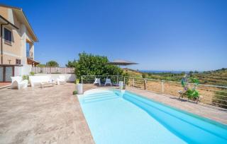 Gorgeous Home In Trabia - 4