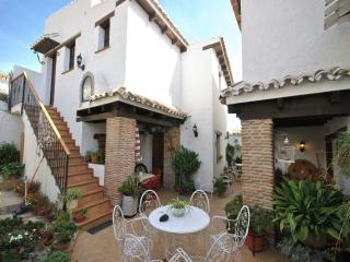 Villa in Málaga with Stunning Views - 4