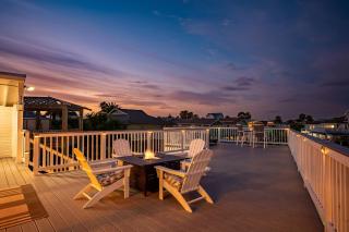 Bayside Bliss - Private Dock, Golf Cart, Kayaks & Firepit - 8