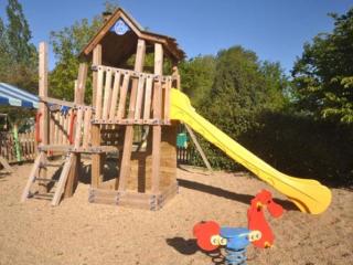 Mobil home cosy avec terrasse - 4 pers, 2 ch - API-1-52-241 - 1