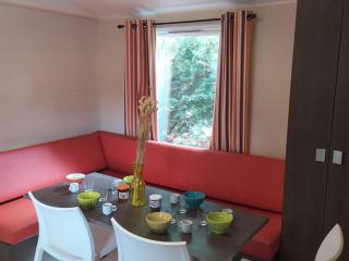Mobil-home spacieux avec terrasse pour 6 personnes à Saint-Maime - API-1-52-487 - Saint-Maime - 7