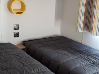 Mobil-home pour 4 pers avec terrasse - API-1-52-494 - Langogne - 7