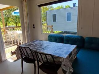 Mobil-home pour 4 pers avec terrasse - API-1-52-494 - 5