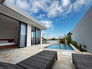 Villa Damayu Canggu - 0